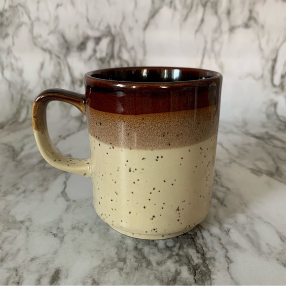 Vintage ceramic coffee mug marked Japan - Picture 2 of 3